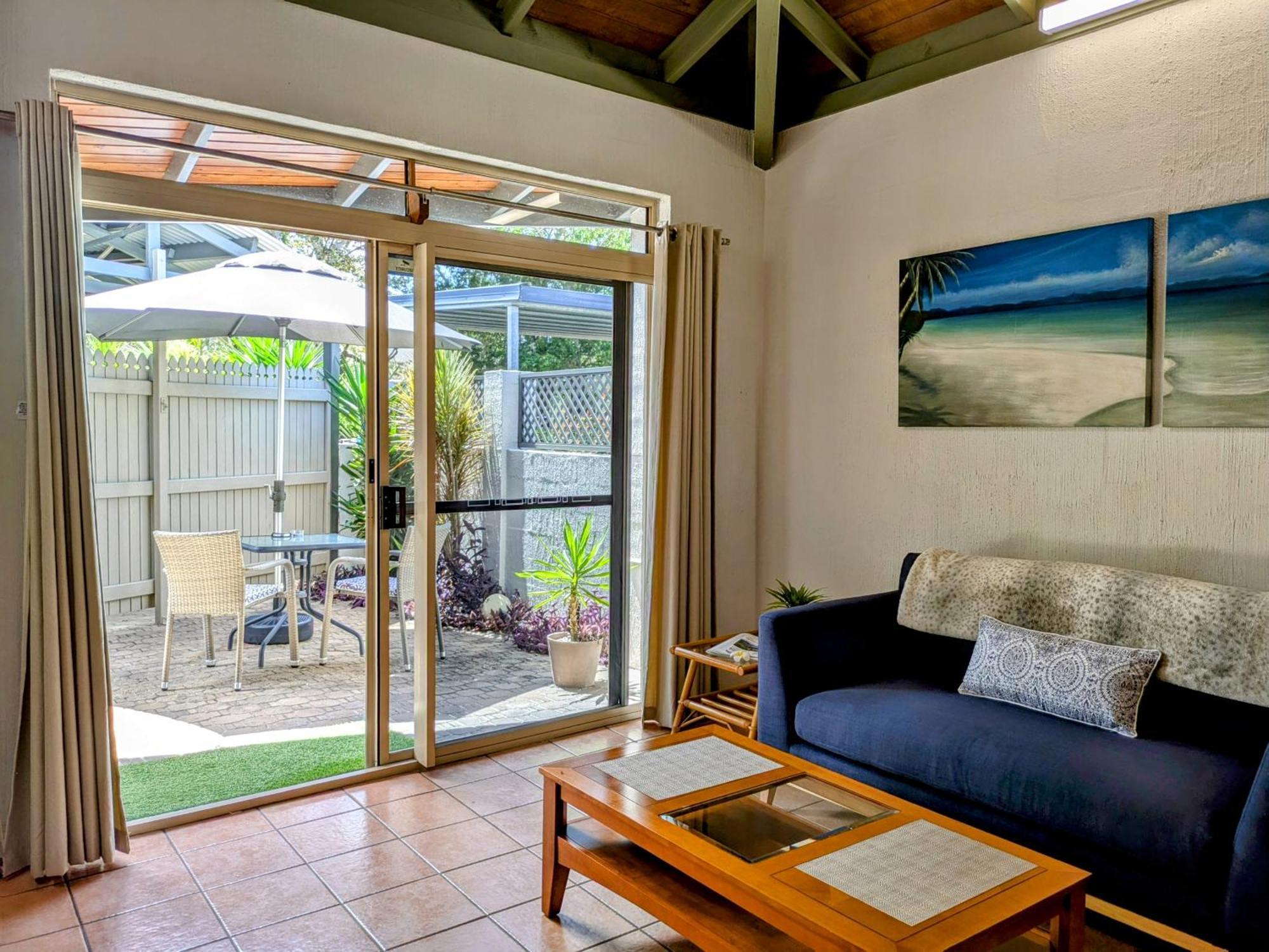 Beachside Cottage - a private peaceful hidden gem Nelly Bay Exterior foto