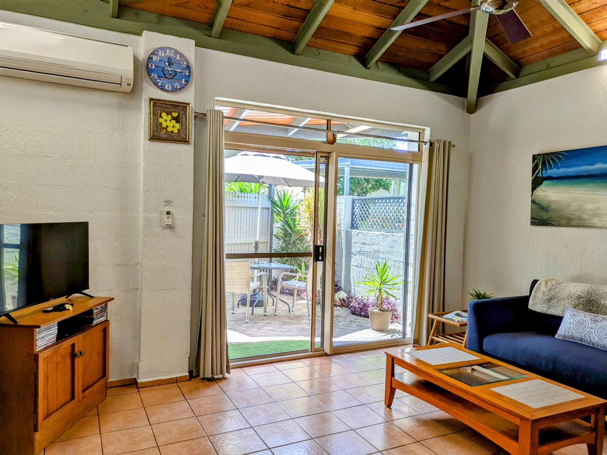 Beachside Cottage - a private peaceful hidden gem Nelly Bay Exterior foto