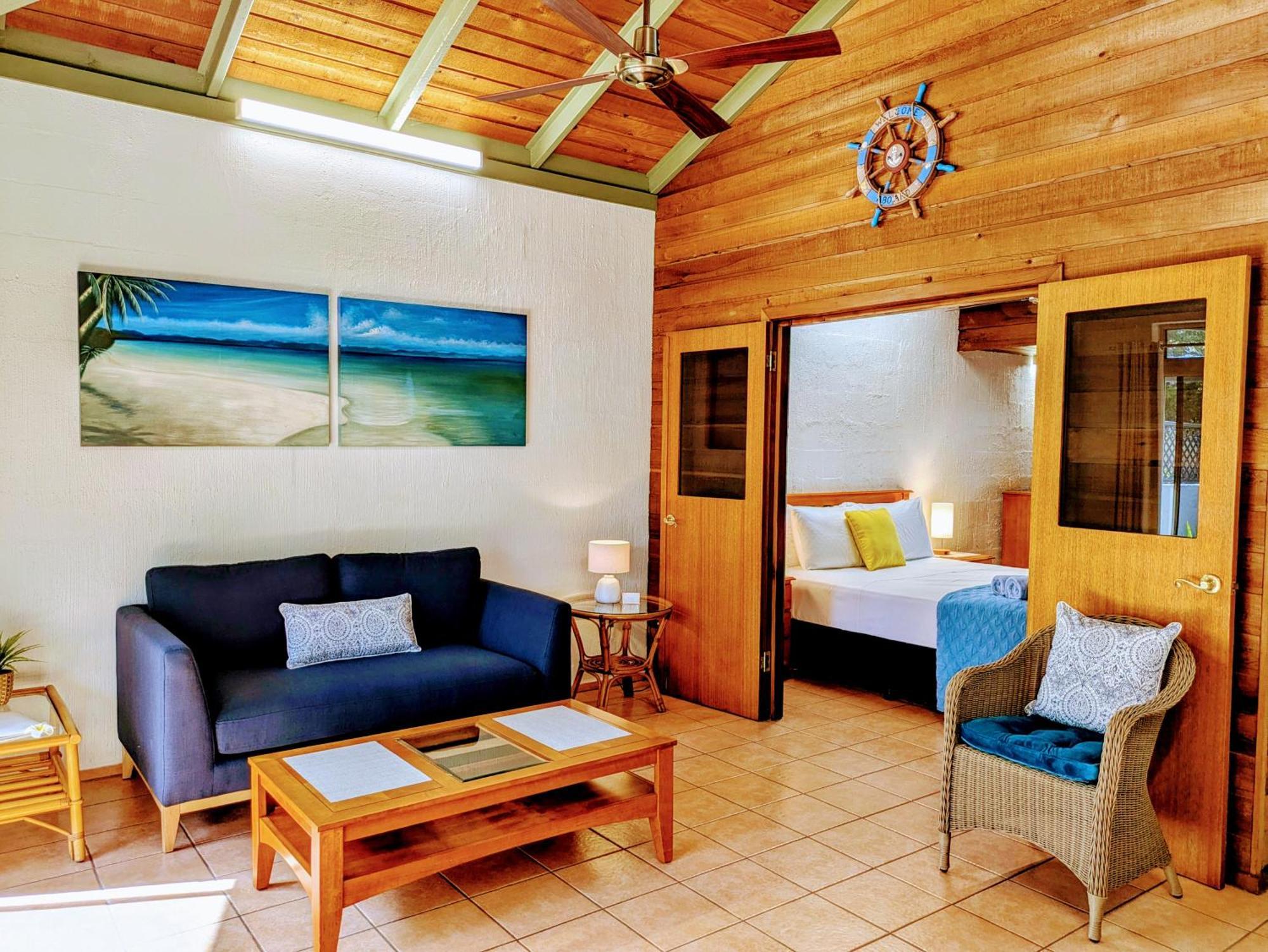 Beachside Cottage - a private peaceful hidden gem Nelly Bay Exterior foto