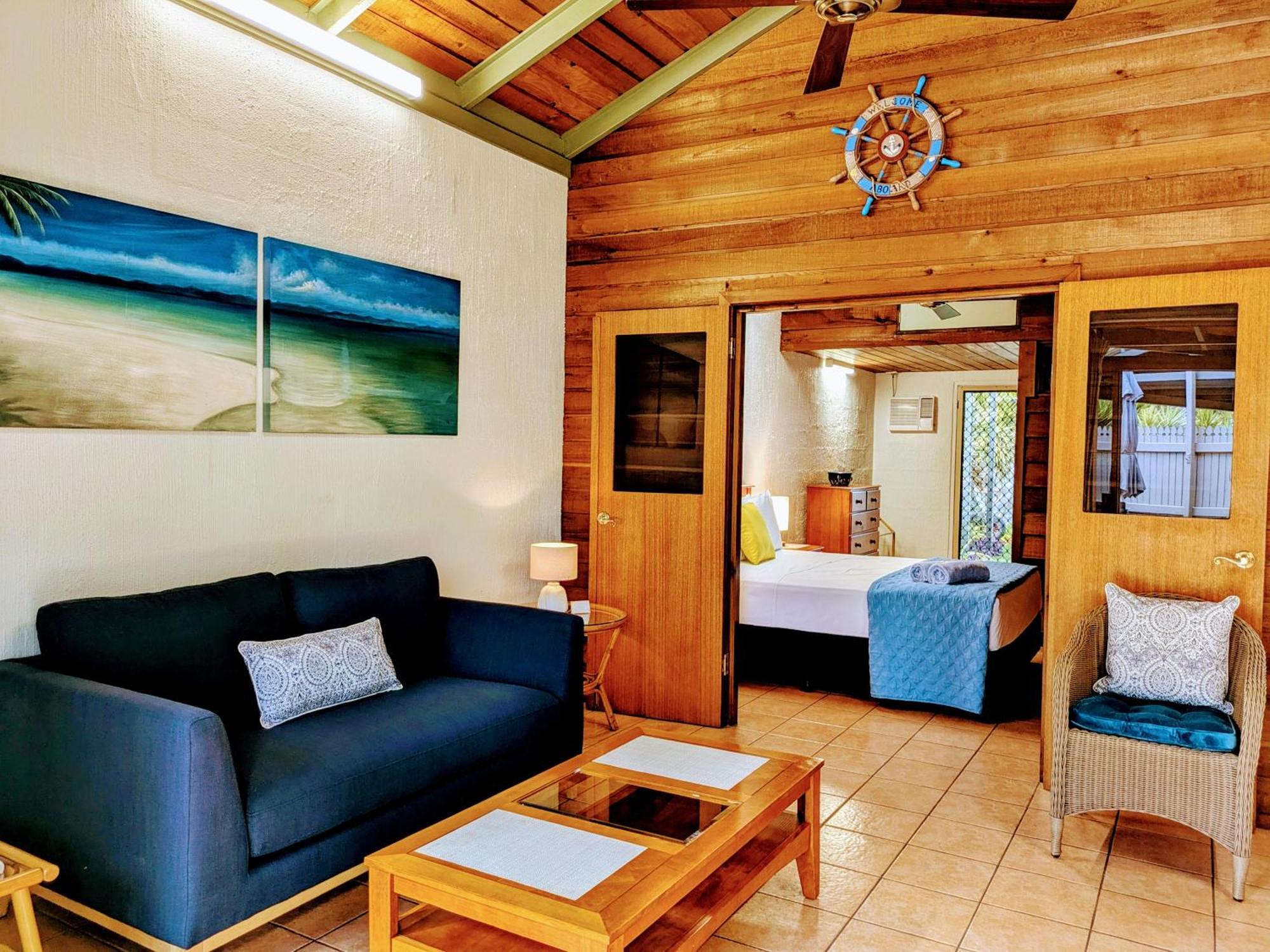 Beachside Cottage - a private peaceful hidden gem Nelly Bay Exterior foto